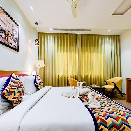 Classio Royale By Io Hotels Near Golden Temple อัมริตสา ภายนอก รูปภาพ