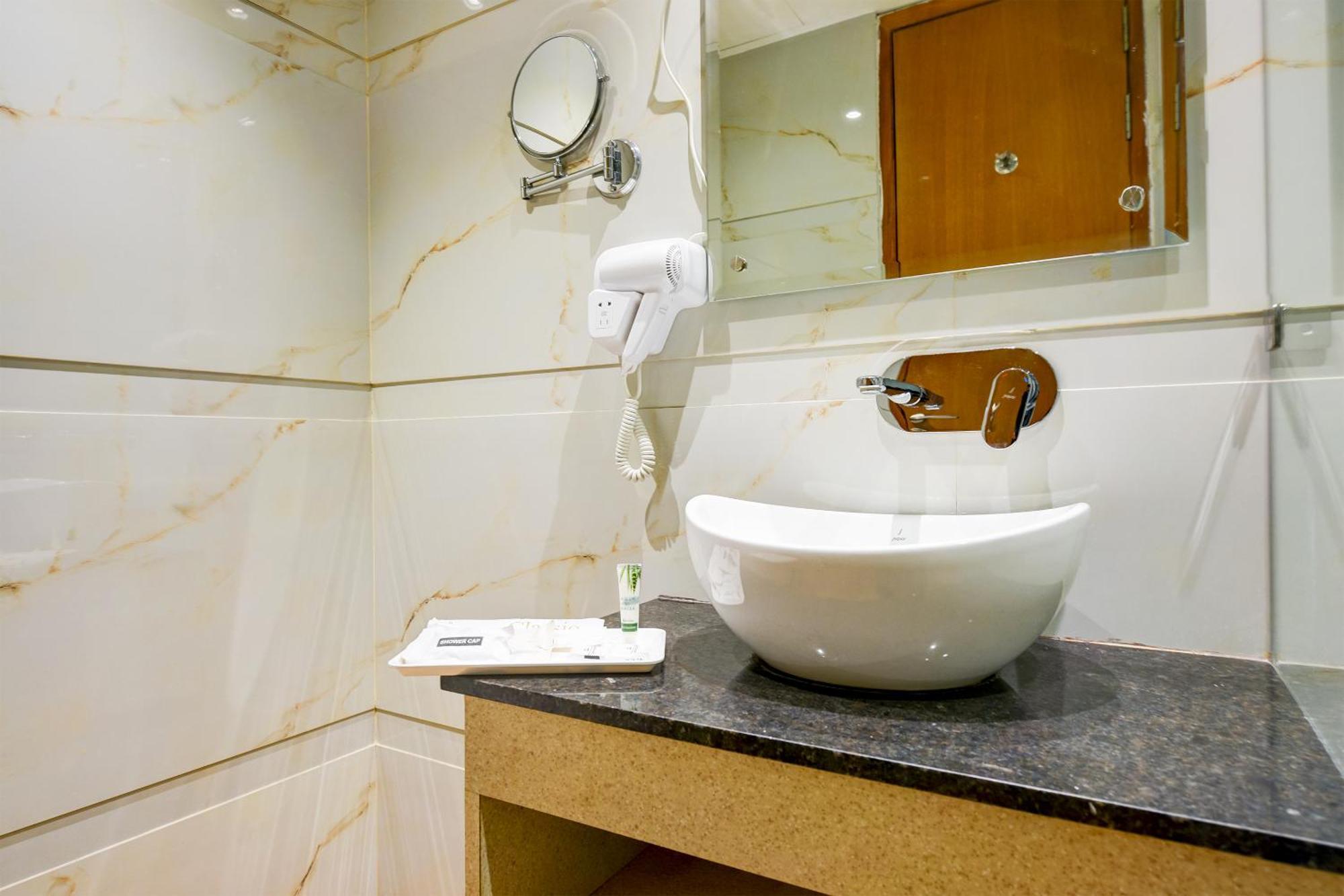 Classio Royale By Io Hotels Near Golden Temple อัมริตสา ภายนอก รูปภาพ